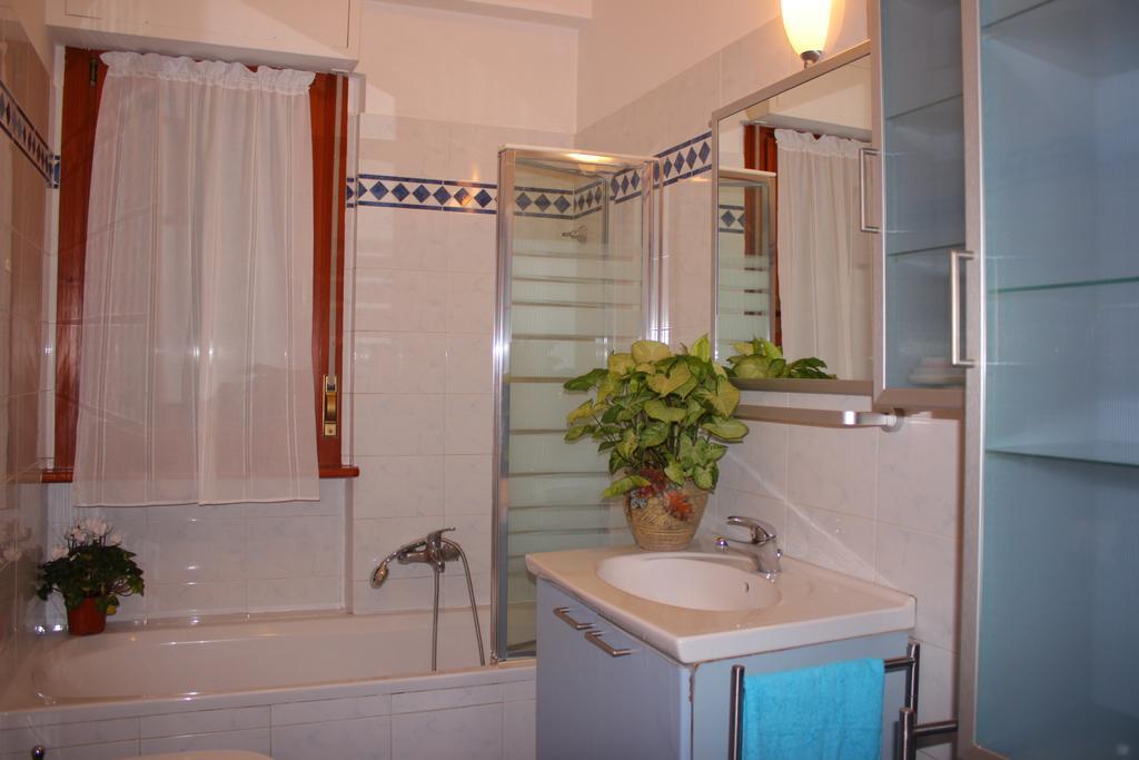 チャンピーノSimply Romeアパートメント 部屋 写真